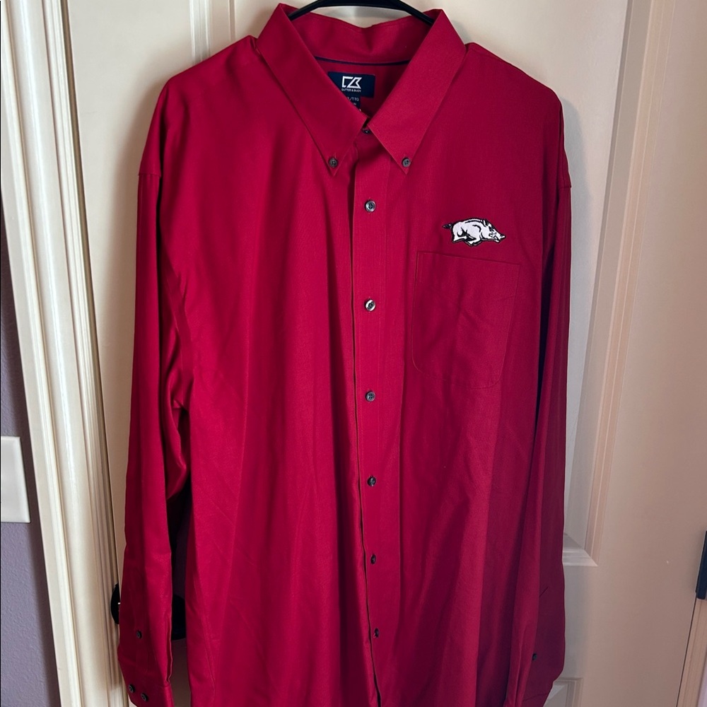 Cutter & Buck Vibrant UA Razorback button down shirt
#0020